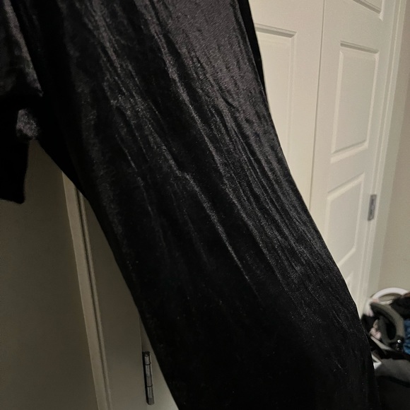 BLACK VELVET SHIRT - Picture 6 of 8